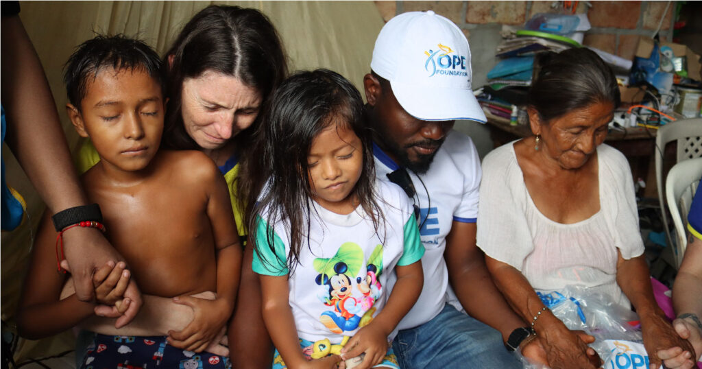 HOPE-FOUNDATION-TRAVEL-WITH-PORPUSE-IN-ECUADOR