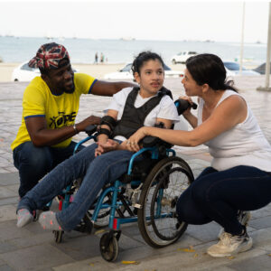 Hope-Foundation-Ecuador-Helping-Build-commyunity-Kids-woman-men-Village-03